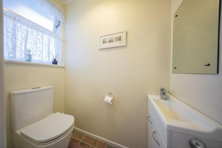 27 Excelsior Place Manapouri_11