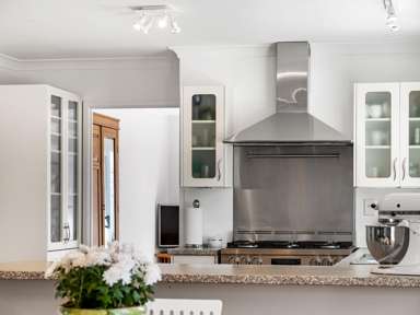 29 Walker Road West_1