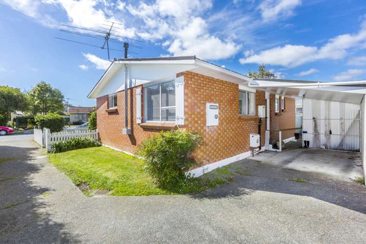 1/9 Denver Grove Totara Park_18
