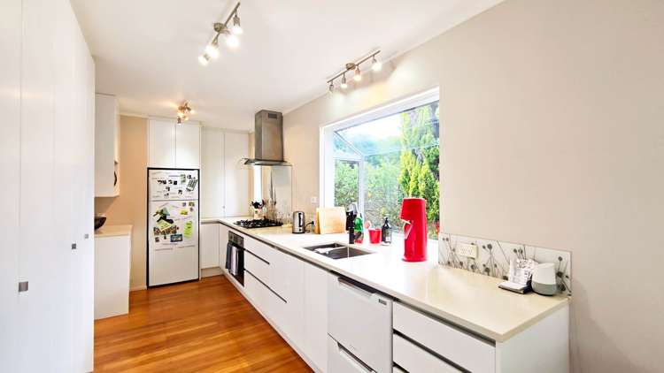 21 Rosecamp Road Beach Haven_4