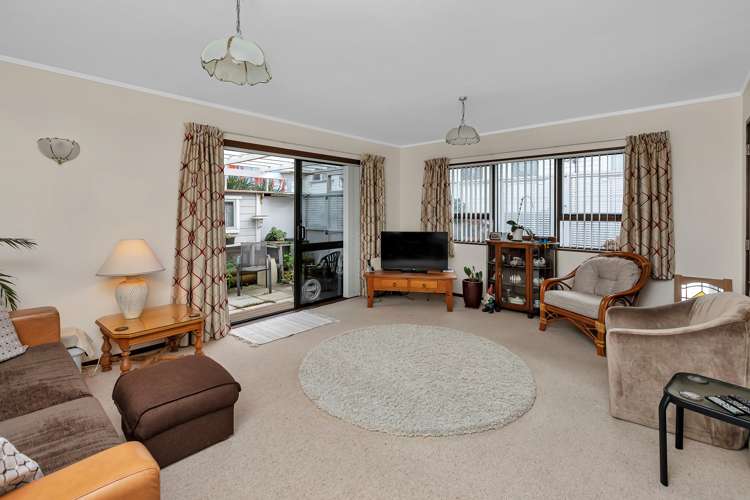 2/60 Mill Road Kensington_3