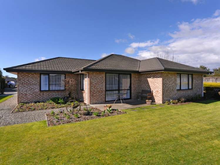 31 Hollybush Drive Brightwater_14