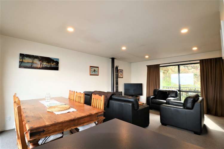 2/8 Mckerrow Place Fernhill/Sunshine Bay_3