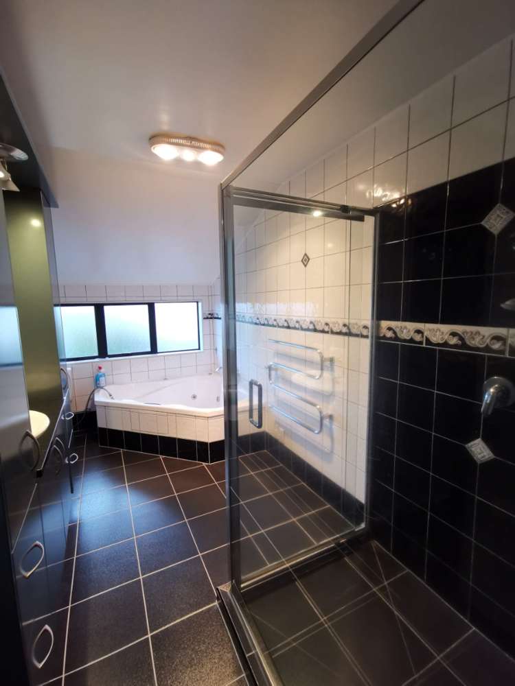 46 Waimanu Bay Drive Te Atatu Peninsula_7