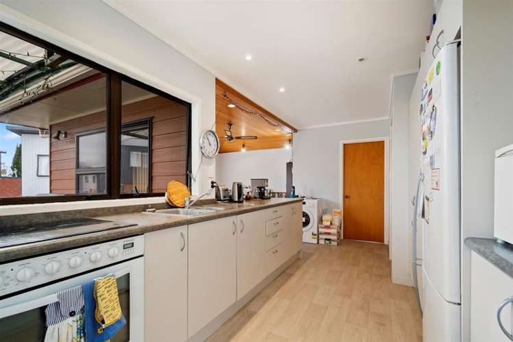 5 Rimu Street New Lynn_14