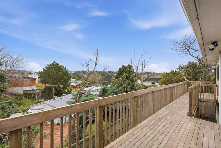 2/8 Sunnyfield Crescent Glenfield_12