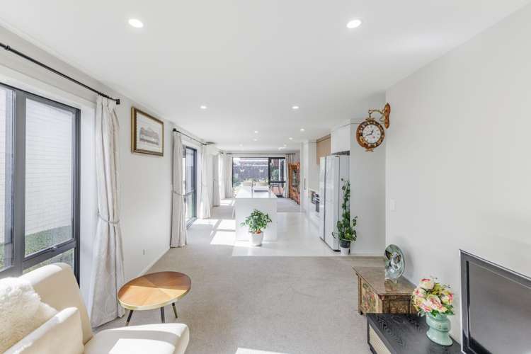 16 Probert Crescent Chartwell_9