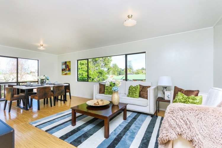 2/127 Moore Street Howick_8