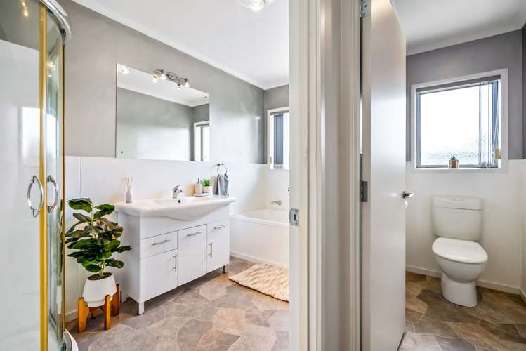 11 Conifer Grove Kamo_9