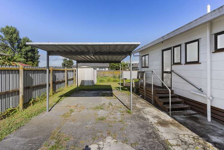 74 Maplesden Drive Clendon Park_16