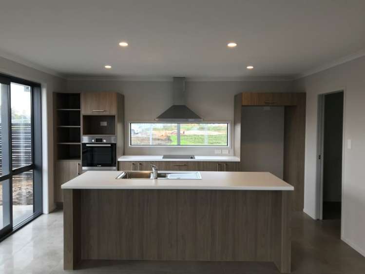 21 Te Ranga Memorial Drive Pyes Pa_3