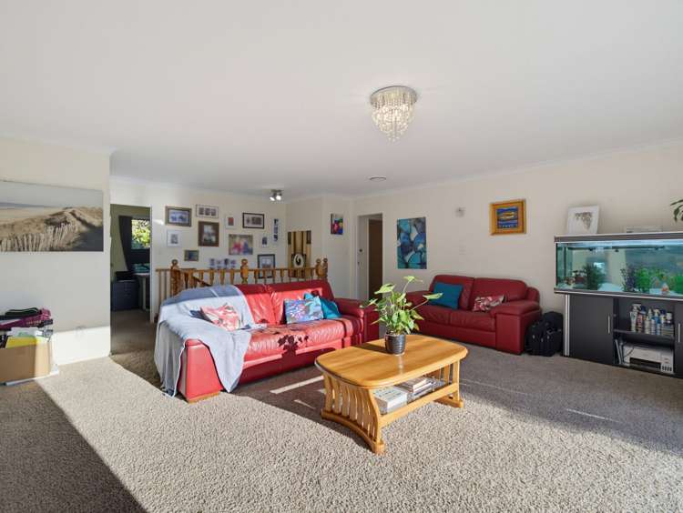 74 Churchill Drive Taradale_7