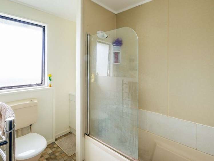 53a Awamutu Grove Waiwhetu_9