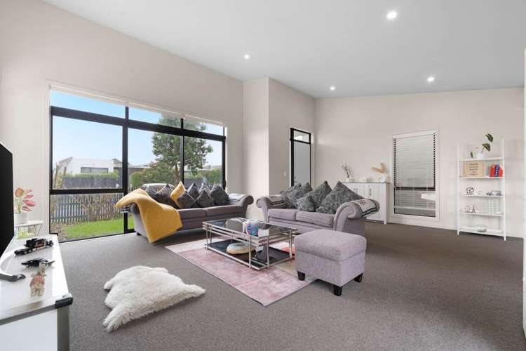 17 Liberation Road Papakura_1