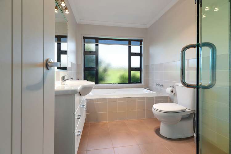 4 Cotswold Place Ohauiti_16