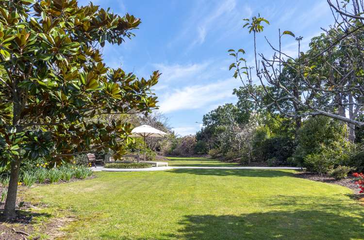 31 Seymour Road Mellons Bay_11