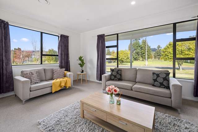 3 Gwendoline Street Glenholme_2