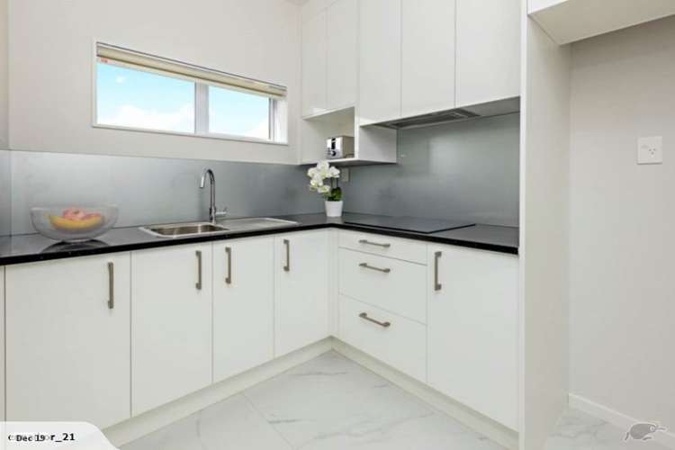 6 Matahae Drive Flat Bush_18