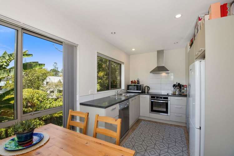 12a Withers Road Glen Eden_2