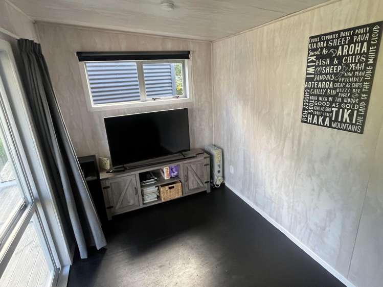 111 Miro Place Matarangi_10