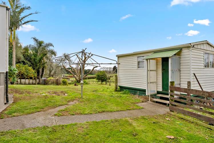 264 Glenbrook Beach Road Glenbrook_31