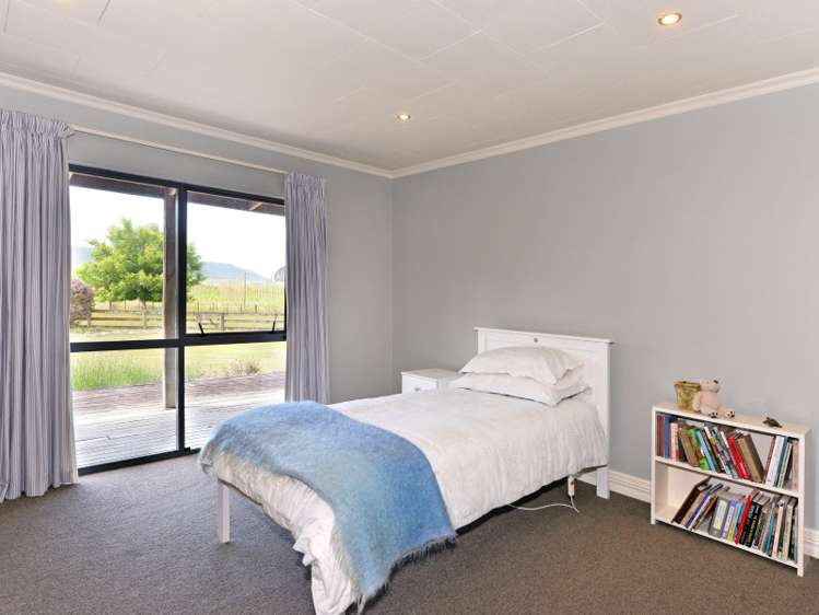 12 Baigent Valley Road Wakefield_13