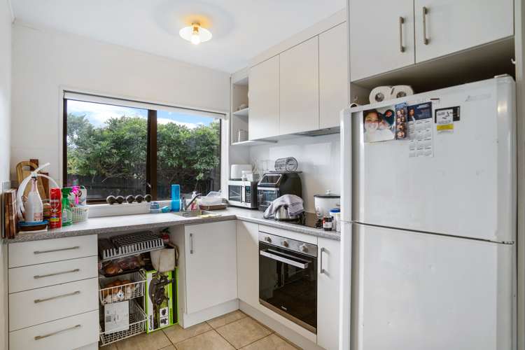 2/49 Marne Road Papakura_6