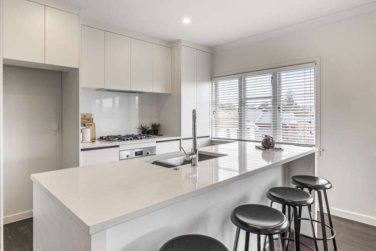 13a Warborough Avenue Epsom_5