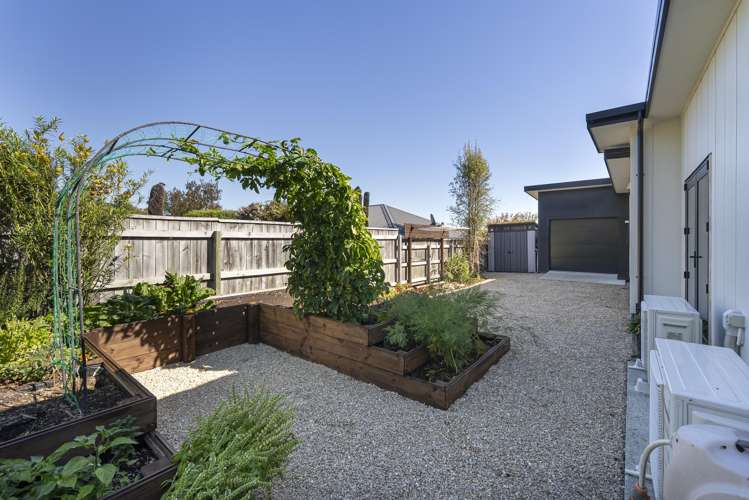 23 Pine Crest Drive Richmond_20