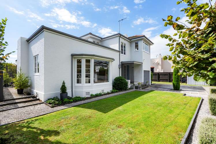 63 Napier Terrace Hospital Hill_1