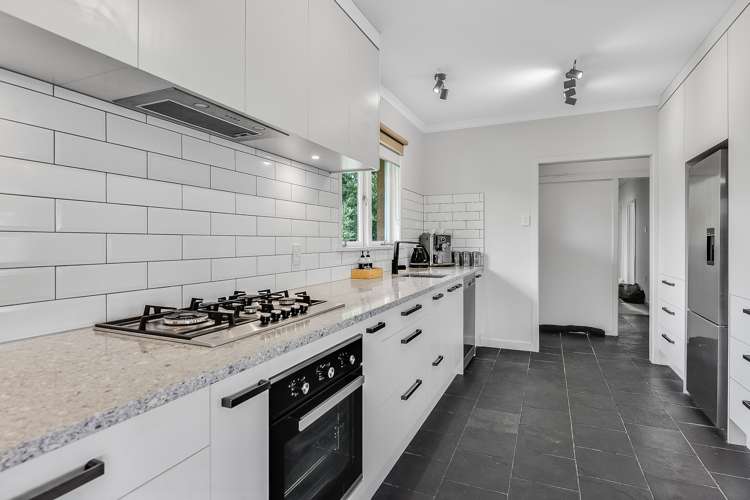 86 Flynn Road Hillcrest_11