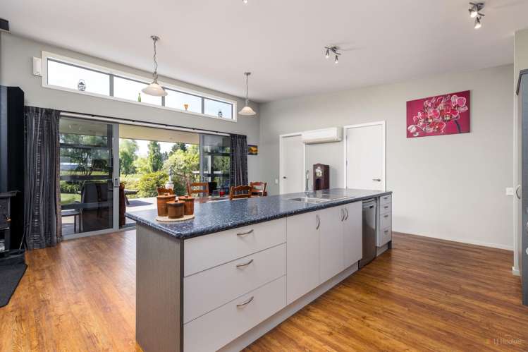 84 Timaru Road Waimate_7