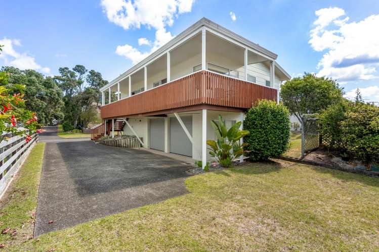 216 Patuwai Drive Whangamata_5