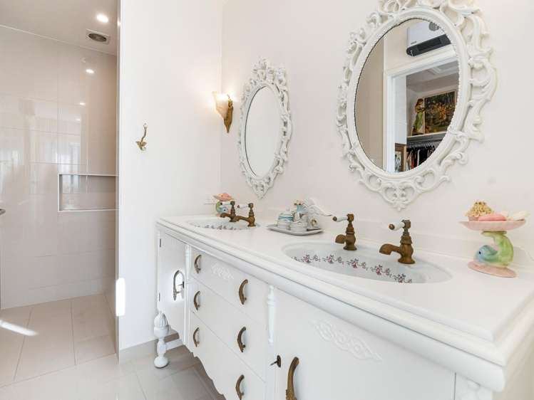 5 Westmere Mews West Melton_14