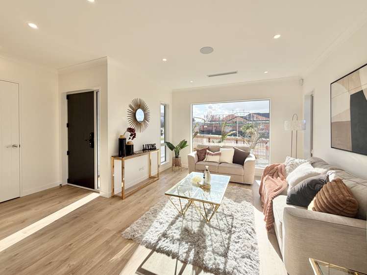 75 Parish Drive_1