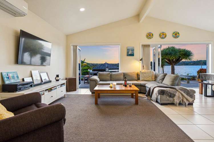 46 The Terrace Herald Island_10