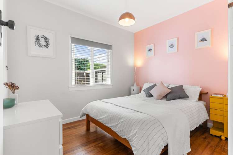 8 Viewland Avenue Onehunga_17