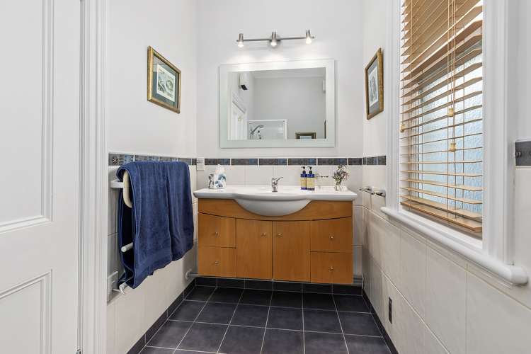 290 Rintoul Street Berhampore_11