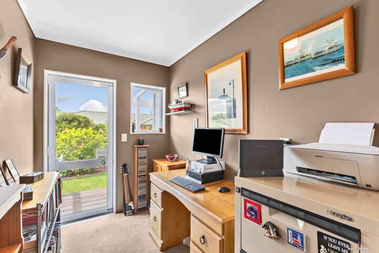 5 Barton Place Orewa_16