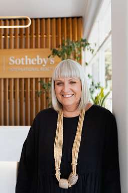 Lesley Grant