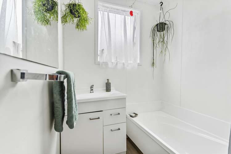 167 Wordsworth Road Manurewa_14