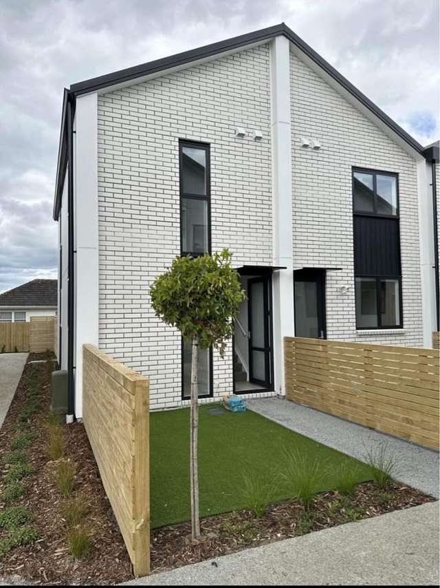 New built town house with parking