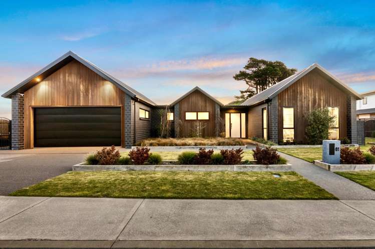 61 Queen Charlotte Drive_0