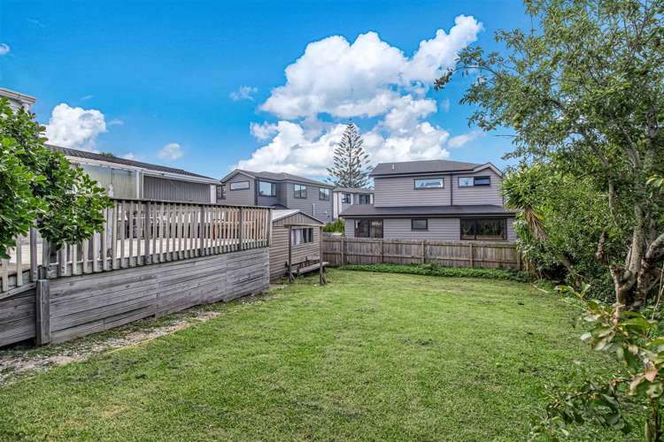 7 Kaweka Street New Lynn_25