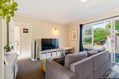 2/15 Phoenix Place_1
