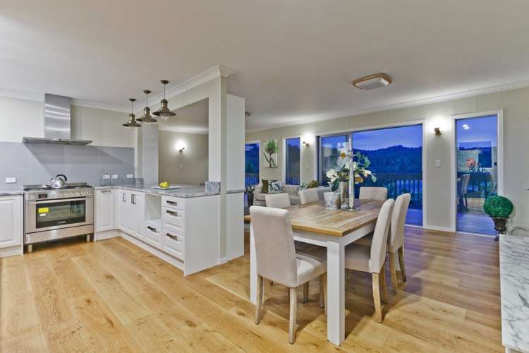 17 Valerie Crescent Okura_9