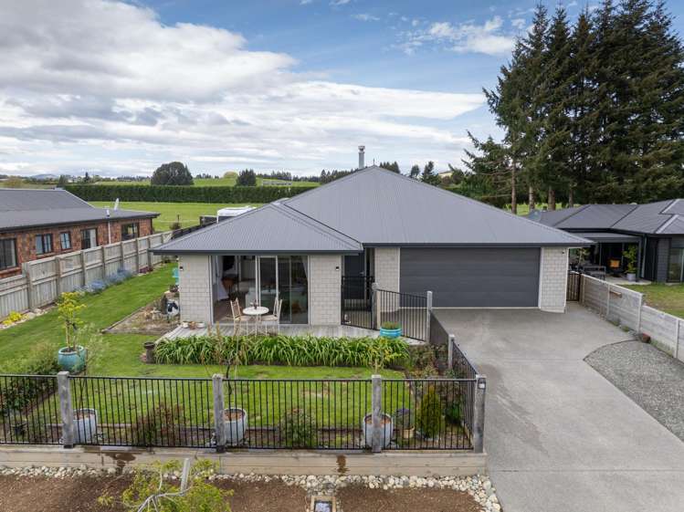 61 Orbell Crescent Te Anau_45