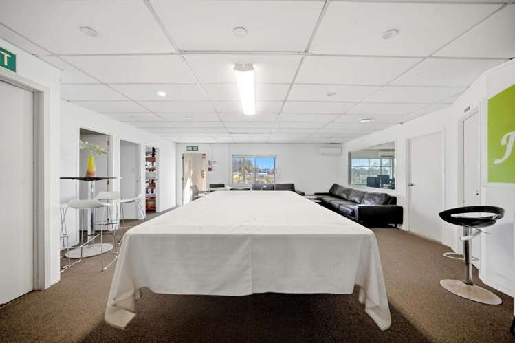 132 Main Road Kumeu_8