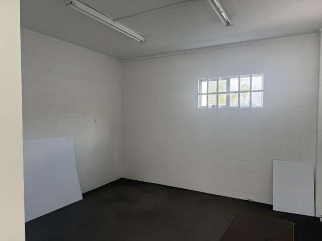 207 Main Highway Otaki_3