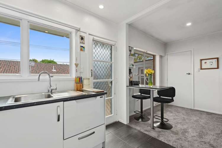 2/9 Roberts Avenue Bayswater_11
